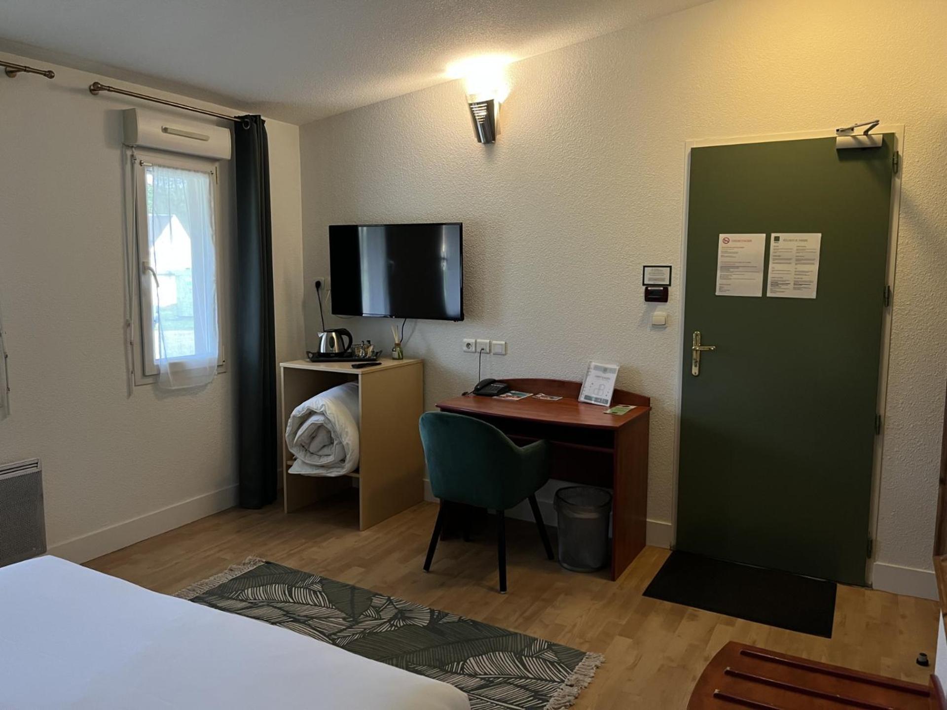 Hotel - Domaine De La Blanchardiere - Le Mans Changé Exteriér fotografie